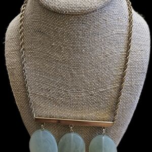 Vintage Necklace jewelry gold tone rope chain Faux Green Beads Faux Gold Bar J18